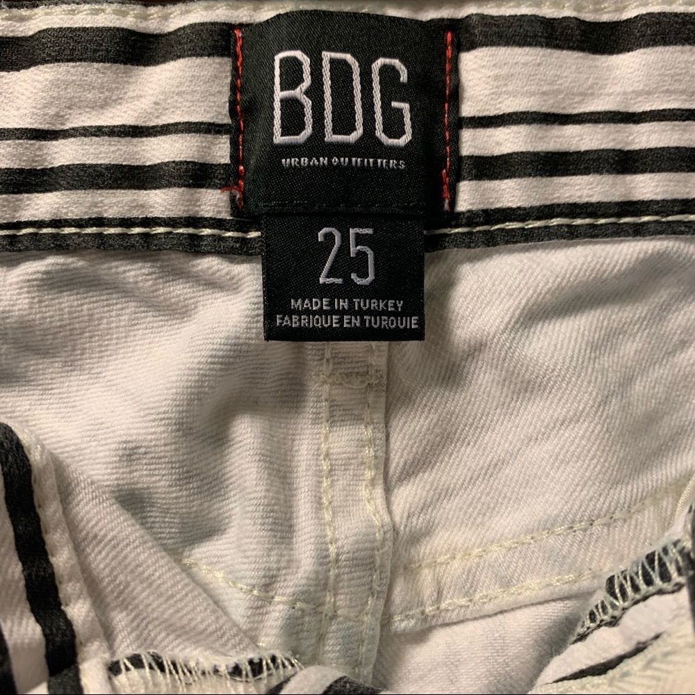High Rise Cropped Kick Flare Striped Jeans - Picture 8 of 8